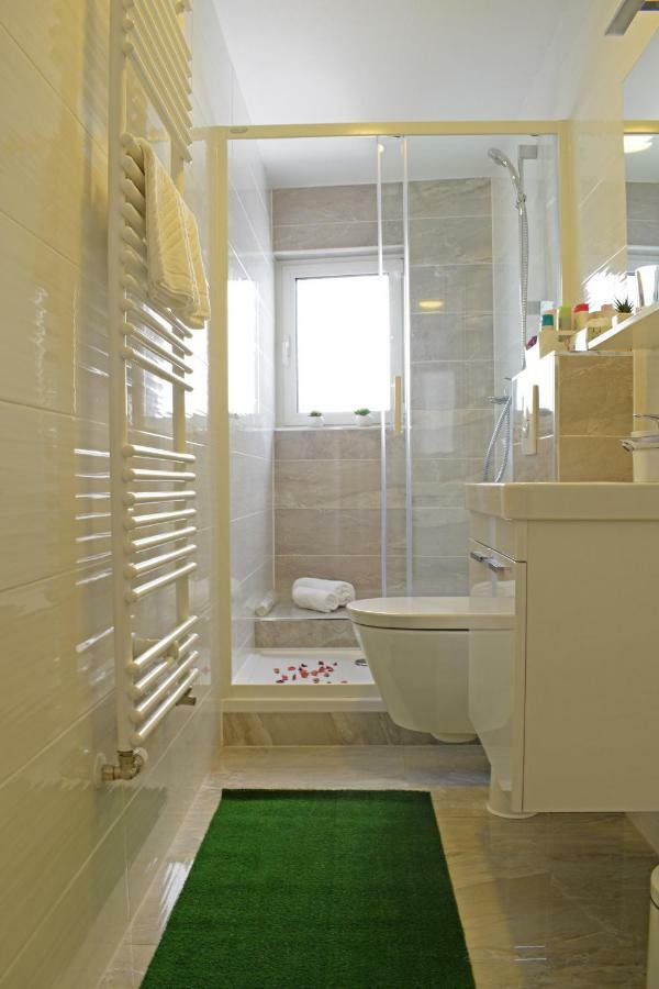 Lunima Apartment ซาเกร็บ ภายนอก รูปภาพ